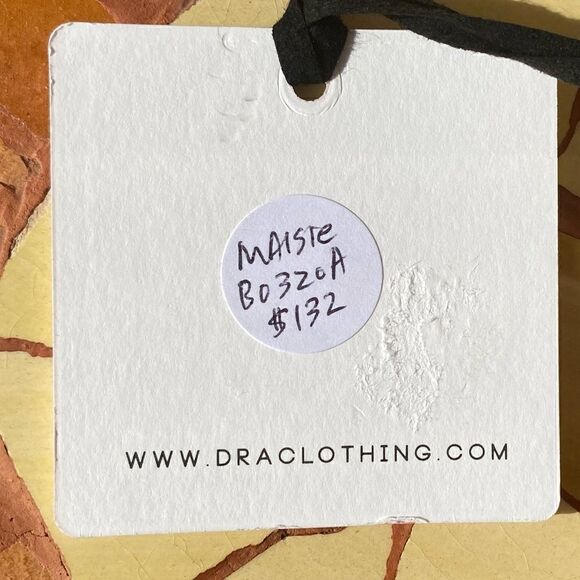 dRA LOS ANGELES WHITE EYELET/LACE FLOWER PATTERN SKIRT Large Cottagecore NWT - Picture 5 of 6